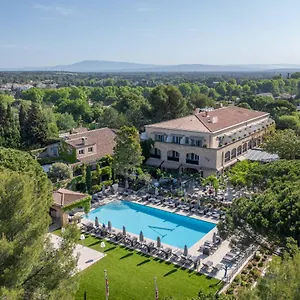 Le Vallon De Valrugues & Hotel Saint-Remy-de-Provence